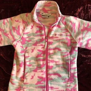 Girls Camo Columbia Fleece Zip-up Size 7/8